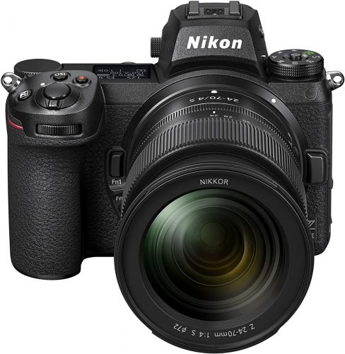 Cámara Nikon Z7II FX con lente Z 24-70mm f/4 S