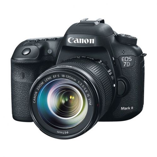 Camara Canon EOS 7D  Mark II Con Lente 18-135mm STM