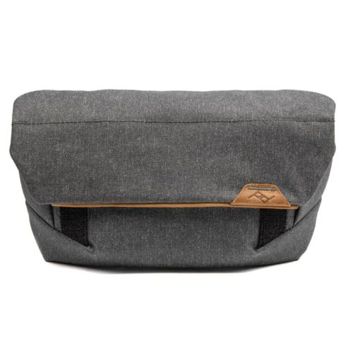 Estuche Peak Design Field Pouch para Accesorios V3 (Color Carbón) BP-CH-3