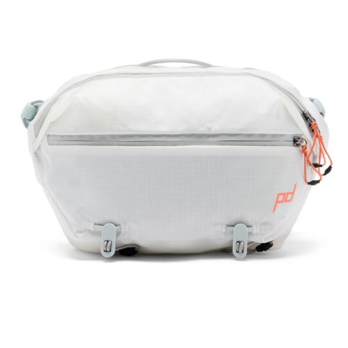 Mochila de Hombro Peak Design Tipo Bandolera Outdoor Sling (Color Nube, 7L) BAS-7-CD-1