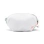 Mochila de Hombro Peak Design Outdoor Sling 2L. Color Nube (BAS-2-CD-1)