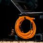 Cable USB-C TetherPro Optima de Tether Tools (9,4 m, naranja de alta visibilidad, ángulo recto)