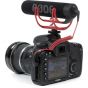 Micrófono RODE Videomic Go Rycote, versátil y liviano para montar sobre cámara.