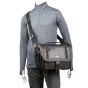 MOCHILA DE HOMBRO PHOTO CROSS 13 GRIS CARBON