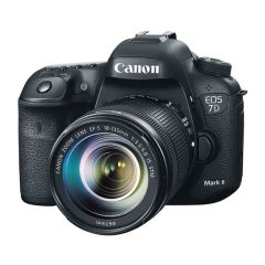 Camara Canon EOS 7D  Mark II Con Lente 18-135mm