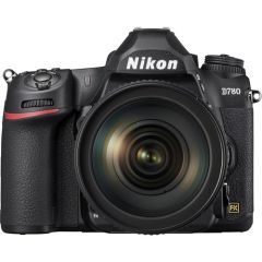 Cámara Nikon D780 LK con lente 24-120mm f/4G ED VR