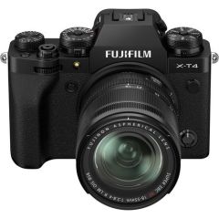 Cámara Fujifilm X-T4 negra con lente XF 18-55mm