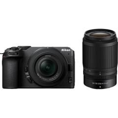 Cámara Nikon Z30 con lente 16-50mm VR + 50-250mm VR