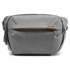 Mochila de Hombro Peak Design Tipo Bandolera Everyday Sling v2 (Color Gris Ceniza, 10L) BEDS-10-AS-3