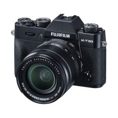 Cámara Fujifilm X-T30 negra con lente XF 18-55MM