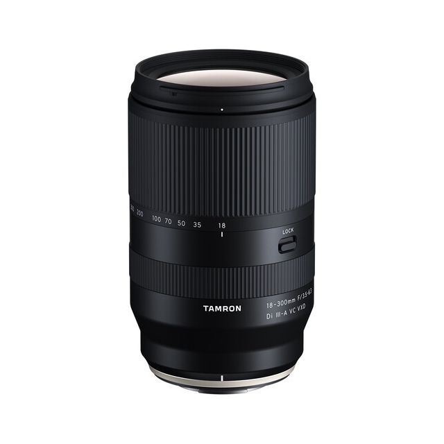 Lente Tamron 18-300mm F/3.5-6.3 Di III-A VC VXD w/hood FUJI X mount