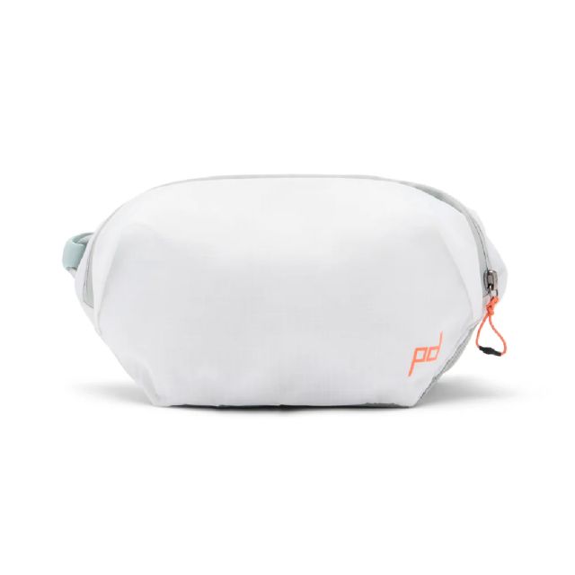 Mochila de Hombro Peak Design Outdoor Sling 2L. Color Nube (BAS-2-CD-1)