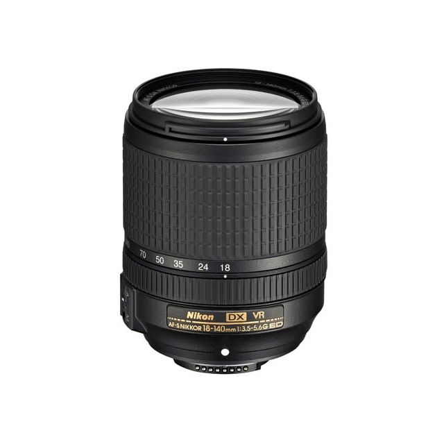 Lente AF-S DX Nikkor 18-140mm f/3.5-5.6G ED VR
